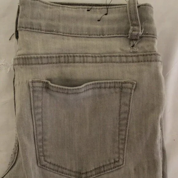 Jeans  -028 - Picture 4 of 4